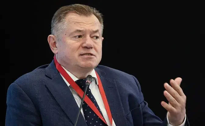 Глазьев: Россия остается сырьевым придатком, но уже не Запада, а Китая Глазьев: Россия остается сырьевым придатком, но уже не Запада, а Китая