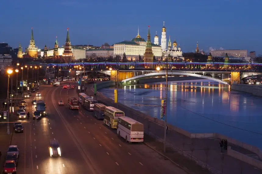 Автосалоны китайских марок в РФ закрывают свои двери для покупателей Автосалоны китайских марок в РФ закрывают свои двери для покупателей