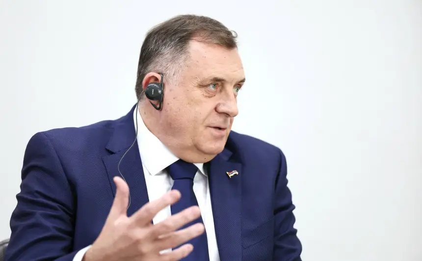 Милорад Додик рассказал о строительстве газопровода в РС Милорад Додик рассказал о строительстве газопровода в РС