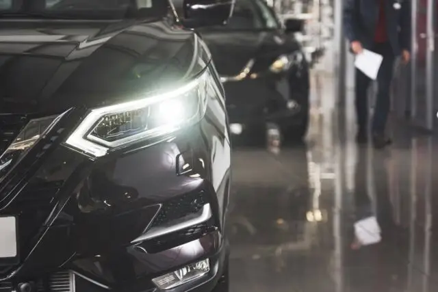 Toyota вернулась: новые машины японского бренда появились в салонах Москвы Toyota вернулась: новые машины японского бренда появились в салонах Москвы