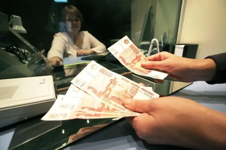 «Подавитесь!» – пошёл и заплатил: в ГД хотят вернуть скидку 50% на штрафы «Подавитесь!» – пошёл и заплатил: в ГД хотят вернуть скидку 50% на штрафы