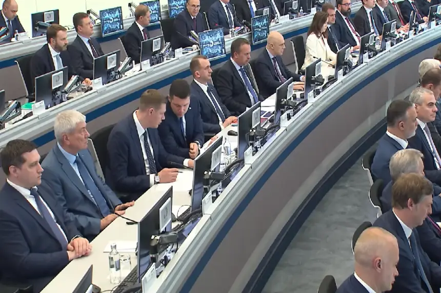 На развитие отечественного авиапрома выделят 765 миллиардов рублей На развитие отечественного авиапрома выделят 765 миллиардов рублей