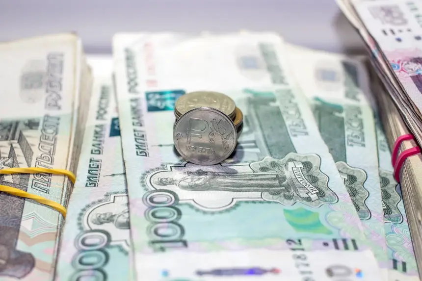 Зарплаты в российских городах: в погоне за Москвой и Петербургом Зарплаты в российских городах: в погоне за Москвой и Петербургом