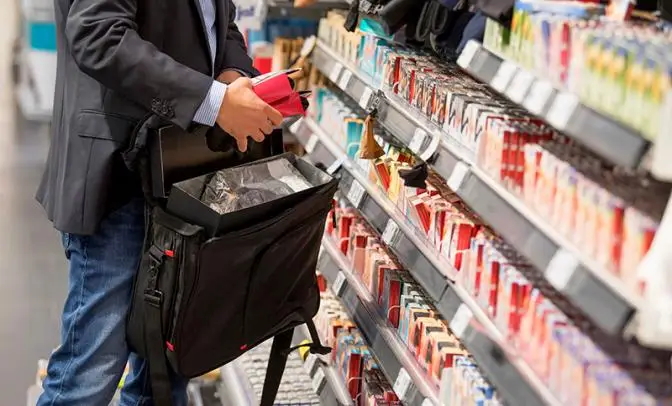 Война в магазинах: финны крадут продукты от ненависти к России Война в магазинах: финны крадут продукты от ненависти к России