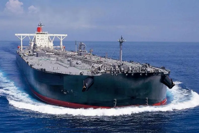 Грязная нефть из Азербайджана блуждает в Атлантике третью неделю Грязная нефть из Азербайджана блуждает в Атлантике третью неделю