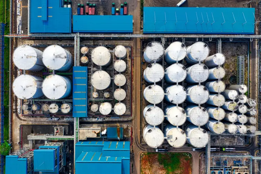 У «Роснефти» дела лучше: богатая Саудовская Аравия с унижением занимает деньги