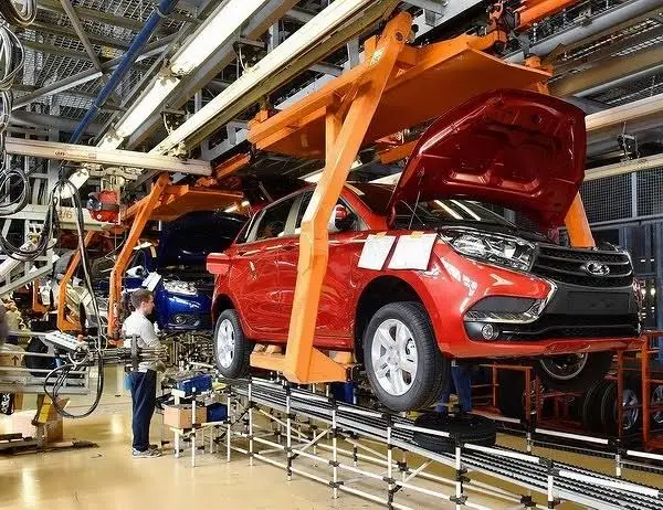 Спасти умирающего любой ценой: «АвтоВАЗ» получит исключительные льготы Спасти умирающего любой ценой: «АвтоВАЗ» получит исключительные льготы
