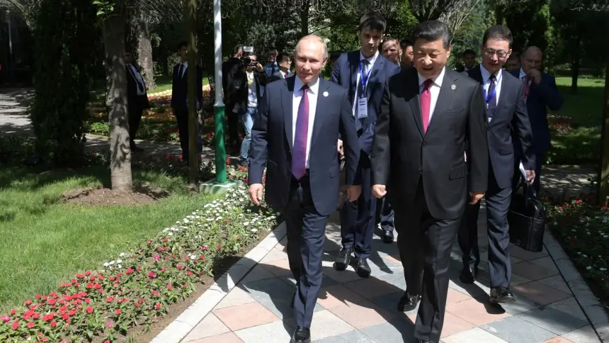 Си улыбается Путину, но российские платежи заблокированы в Китае Си улыбается Путину, но российские платежи заблокированы в Китае