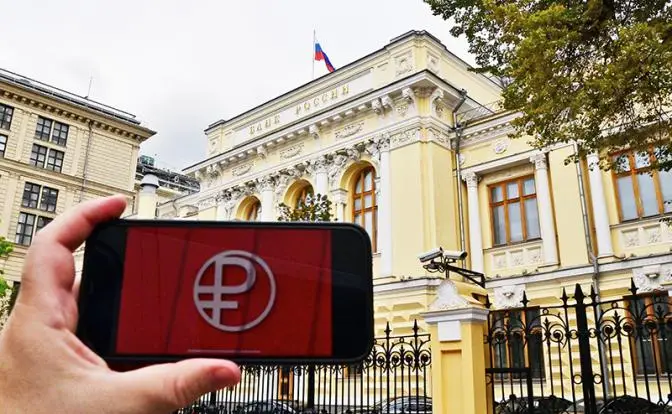 Ставка — 17%. У ЦБ есть три причины быть осторожным Ставка — 17%. У ЦБ есть три причины быть осторожным