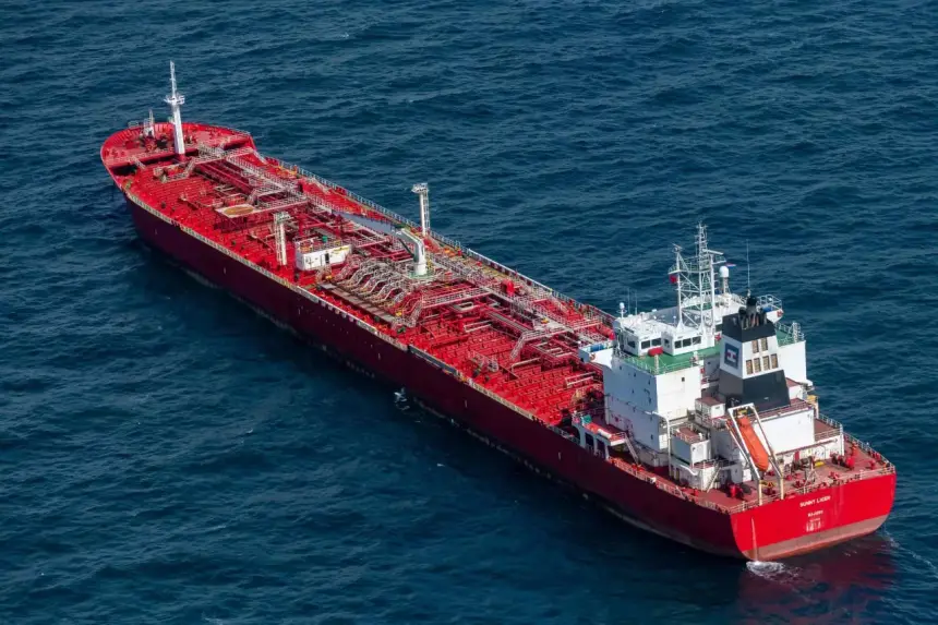 Грязная нефть из Азербайджана продолжает болтаться по морям Грязная нефть из Азербайджана продолжает болтаться по морям
