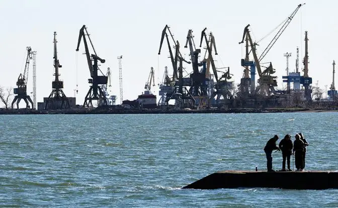 Мариуполь называли морскими воротами Донбасса. Останется ли он таким?