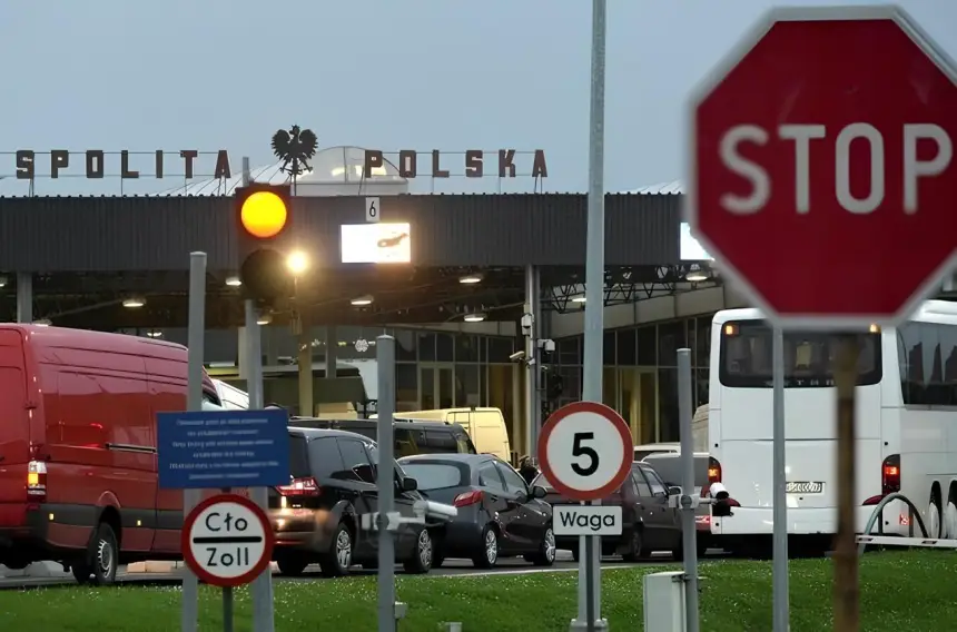 Чем грозит Польше полное закрытие границы с Белоруссией Чем грозит Польше полное закрытие границы с Белоруссией