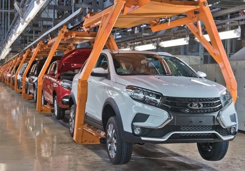 Российский автопром медленно переезжает за рубеж Российский автопром медленно переезжает за рубеж