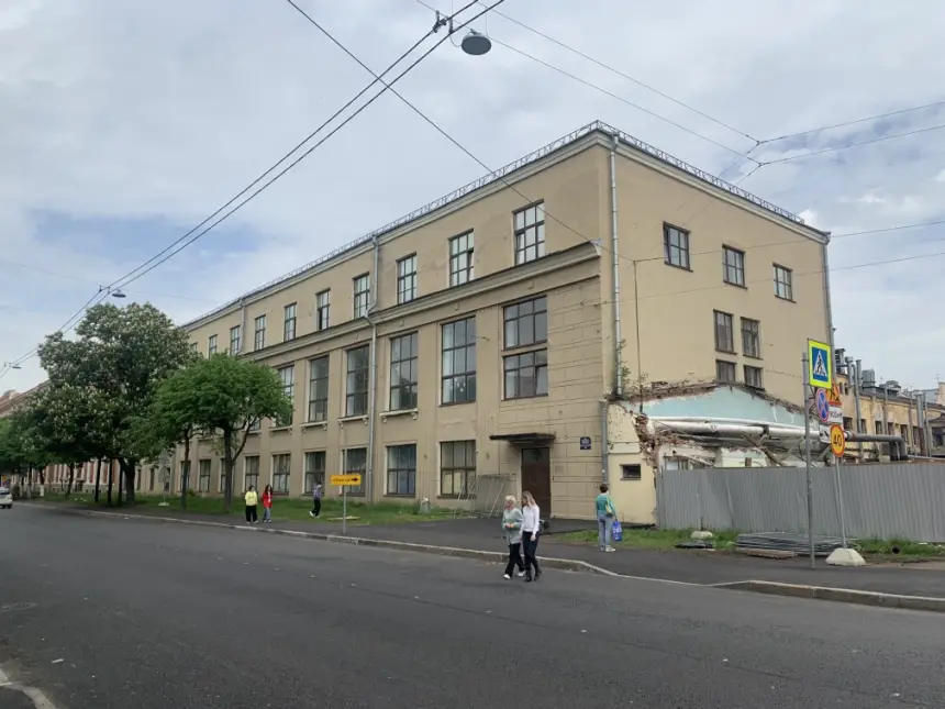 Историю Петербурга пустили под снос: власти не защитили уникальные объекты