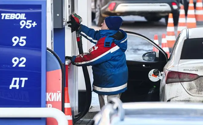 Цены на бензин долго стеснялись, но таки сорвались с цепи Цены на бензин долго стеснялись, но таки сорвались с цепи