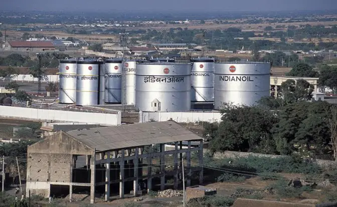 НПЗ Индии выслушали угрозы Трампа и продолжили принимать нефть из РФ