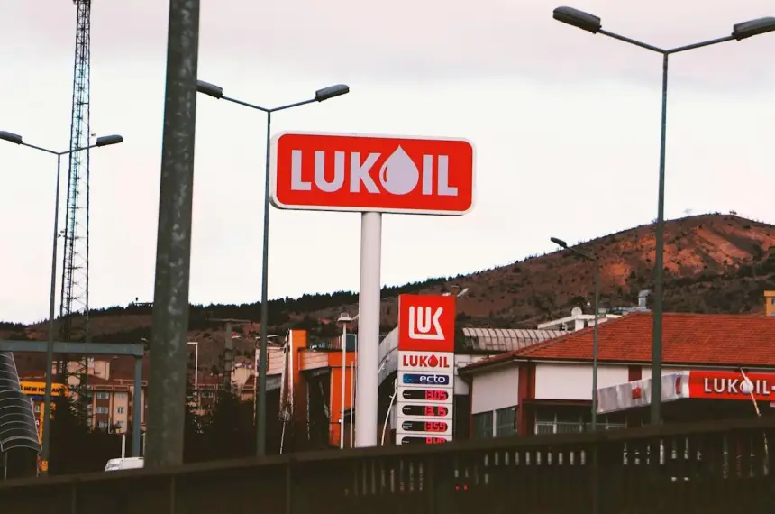 Цена спешки: крупный СПГ-трейдер с огромной скидкой выкупит зарубежные активы «Лукойла» Цена спешки: крупный СПГ-трейдер с огромной скидкой выкупит зарубежные активы «Лукойла»