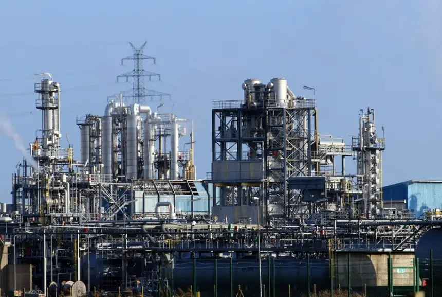 Теперь ВСУ взялись за газовую инфраструктуру: атакован крупнейший ГПЗ на юге РФ Теперь ВСУ взялись за газовую инфраструктуру: атакован крупнейший ГПЗ на юге РФ