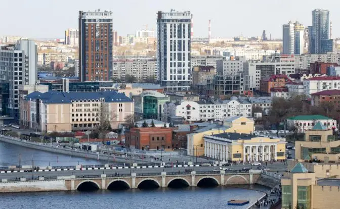 Челябинск рухнул в долговую яму, а чиновники все равно крутые авто покупают Челябинск рухнул в долговую яму, а чиновники все равно крутые авто покупают