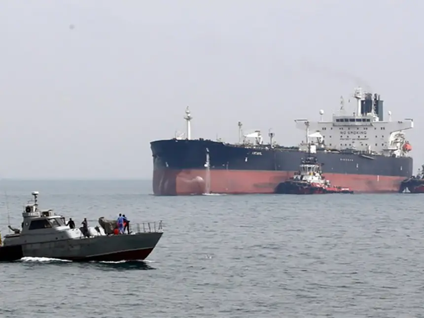 Танкер с нефтью РФ подкараулили за Ла-Маншем: второй захват за полгода