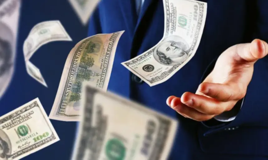 «Почему так долго реагируем?» – 100 млрд утекло  в недружественные страны