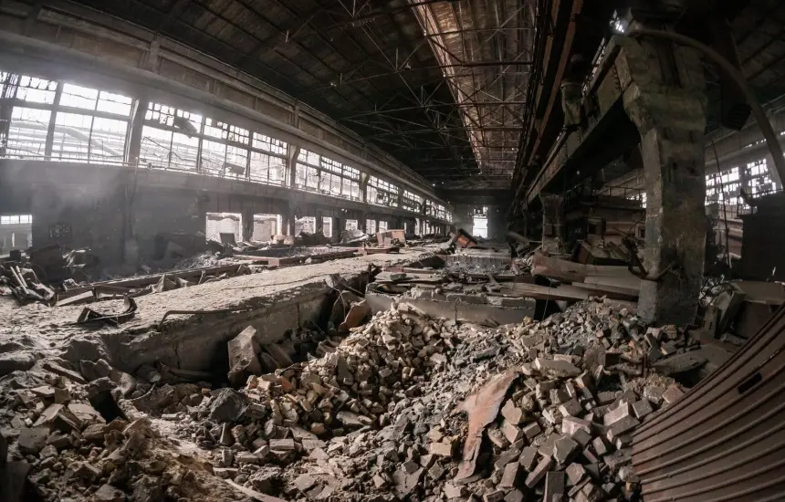 Последний хапок: Киев пытается быстро распродать заводы у линии фронта