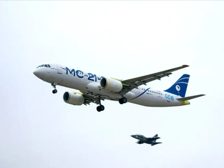 Импортозамещение подвело: новому самолёту МС-21 укоротили полёт