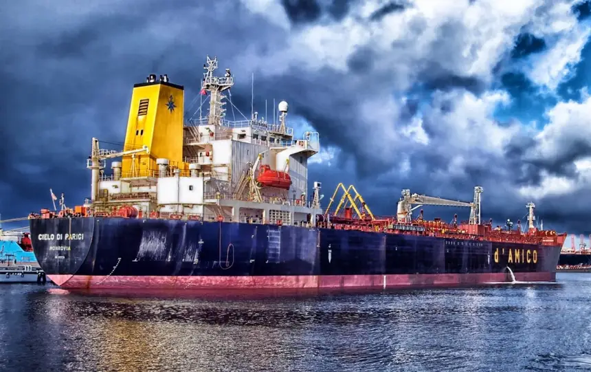 План перевыполнен: санкции позволили РФ побить свой рекорд продаж нефти в Индию