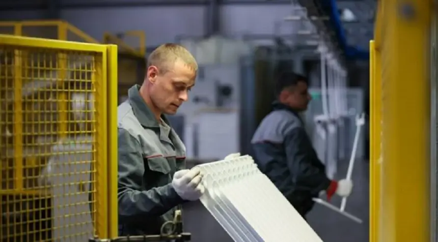 Новая Россия выходит на общероссийский рынок, строит дороги, добывает воду