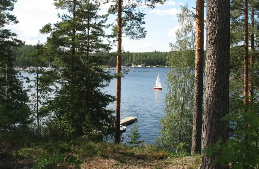 Русофобия смертельна: приграничные с РФ города Финляндии вымирают Русофобия смертельна: приграничные с РФ города Финляндии вымирают