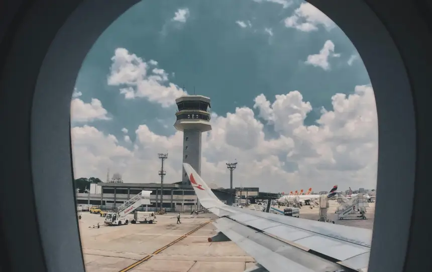 В США закончились авиадиспетчеры, самолеты скоро начнут падать