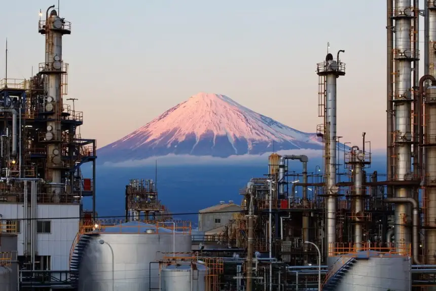 Японский бизнес не позволил премьеру Такаити подчиниться требованию Трампа