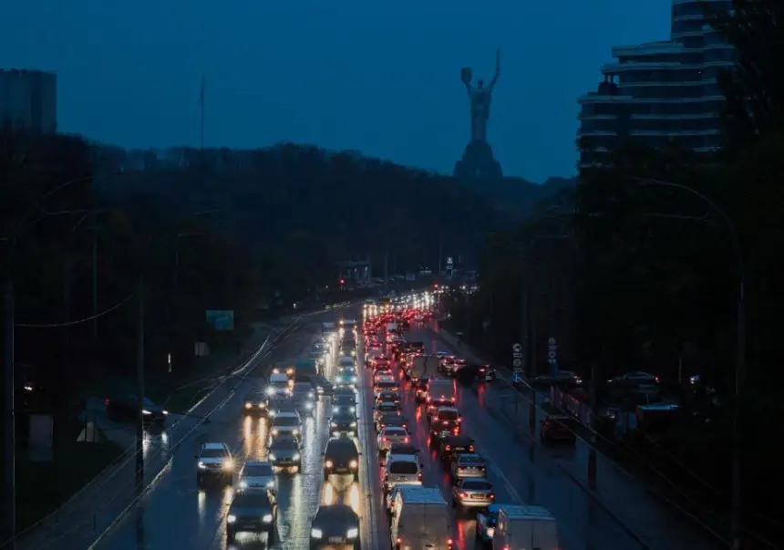 Киев на грани энергетического коллапса: конец тепла и света