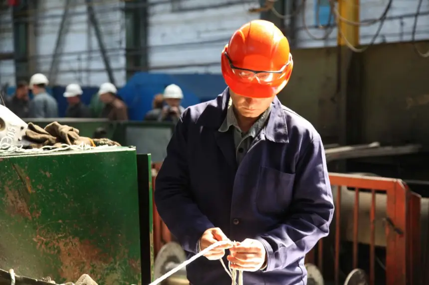 Новая Россия укрепляет связи с Белоруссией и возрождает промышленность