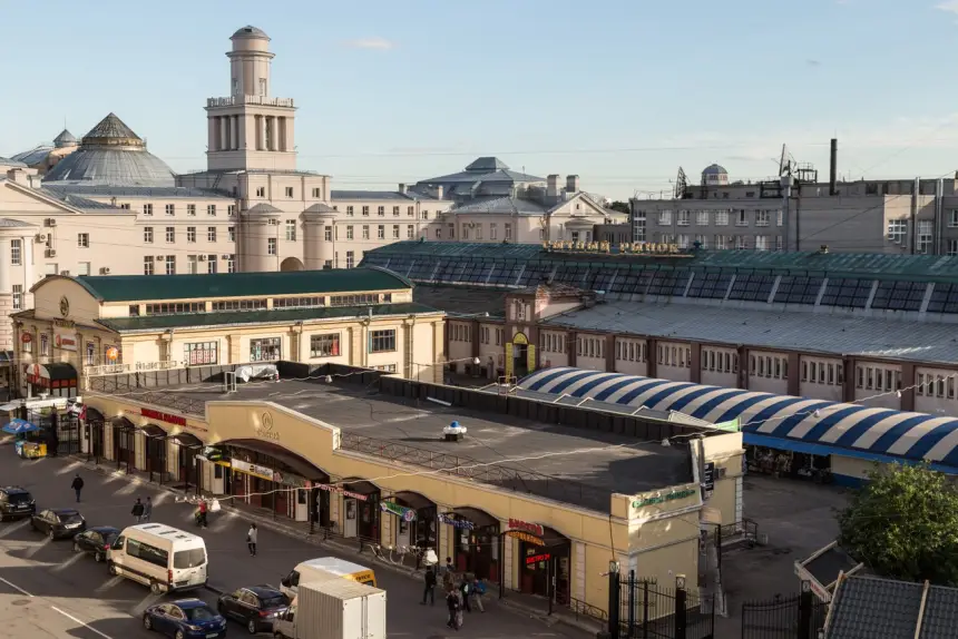 Катастрофа петербургской экономики: рублёвое цунами снесло главную отрасль