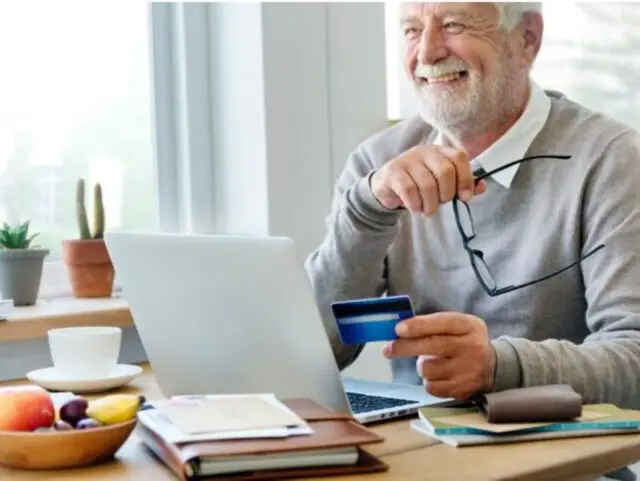 Индексация возвращается: власти дважды поощрят работающих пенсионеров