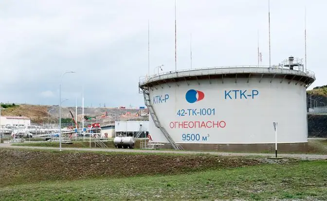 Токаев просит о помощи: Зеленский «добивает» казахстанскую «нефтянку»