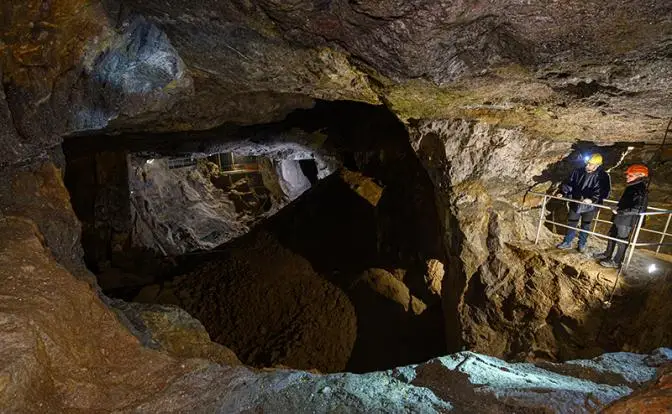 Украинский литий — дружеский подарок Трампа «для своих»