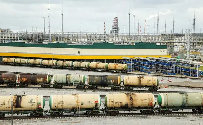 «Бандитский демпинг»: Россию грабят на триллионы долларов