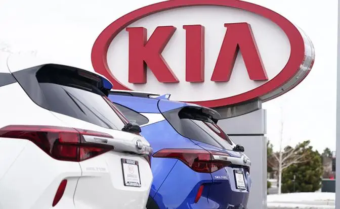 «Корейцы» в России: АвтоВАЗ проигрывает по всем статьям