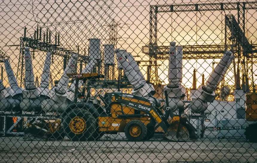 Массовый блекаут: 120 млн человек в США чрезвычайным приказом заперты дома