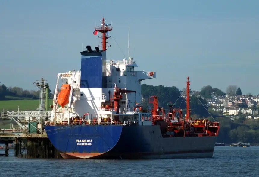 Недоступный фрахт: рынок супертанкеров несется в пропасть