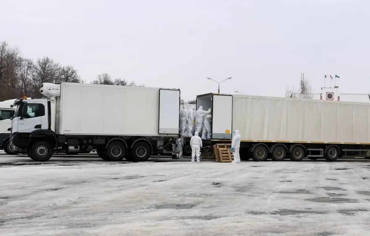 Мертвые украинцы дешевеют: дыра в киевской казне заставляет экономить на «святом»