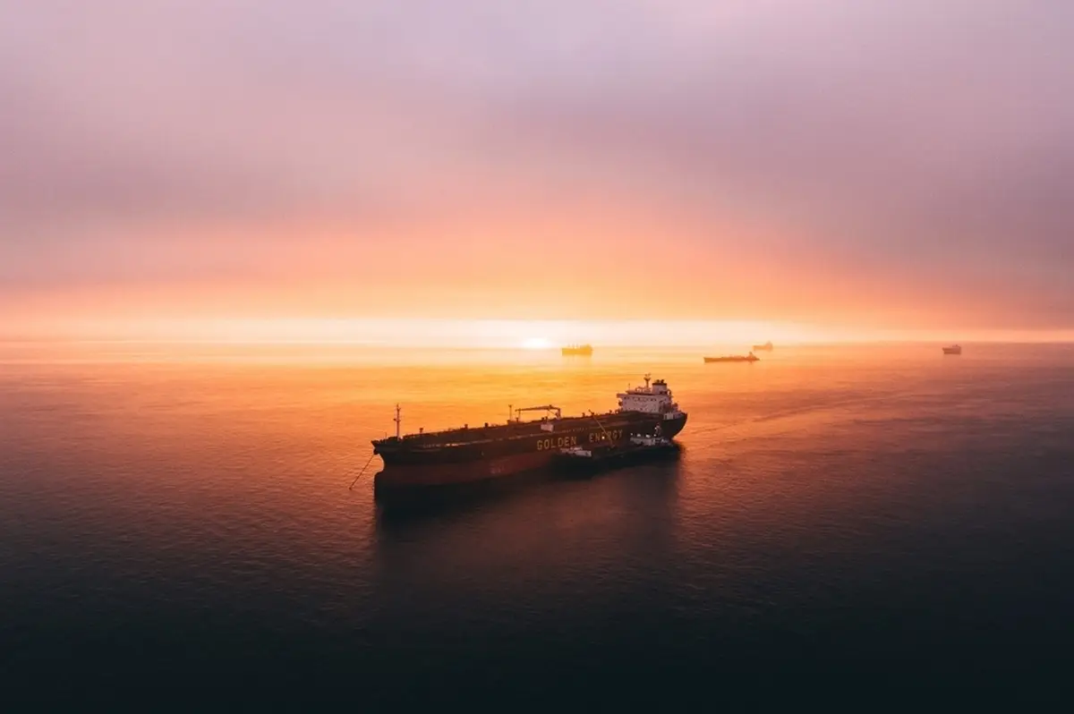 В понедельник будет жарко: рынки нефти готовятся к краху после агрессии США против Ирана