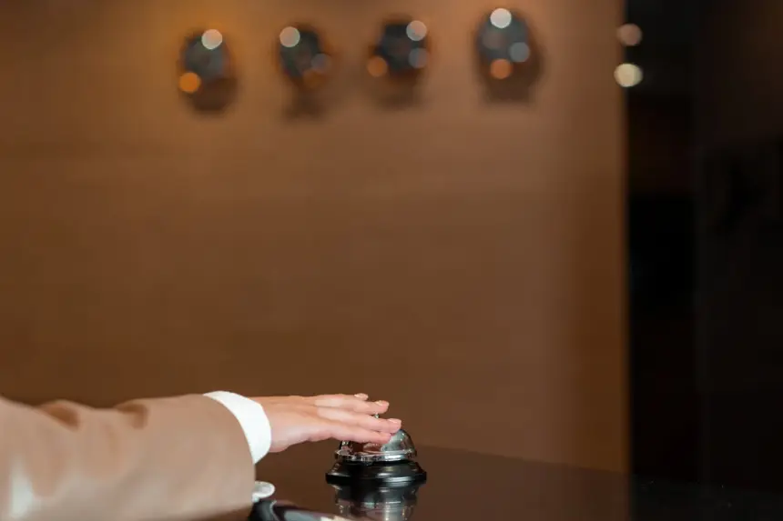 Столичные отели недосчитались зарубежных постояльцев