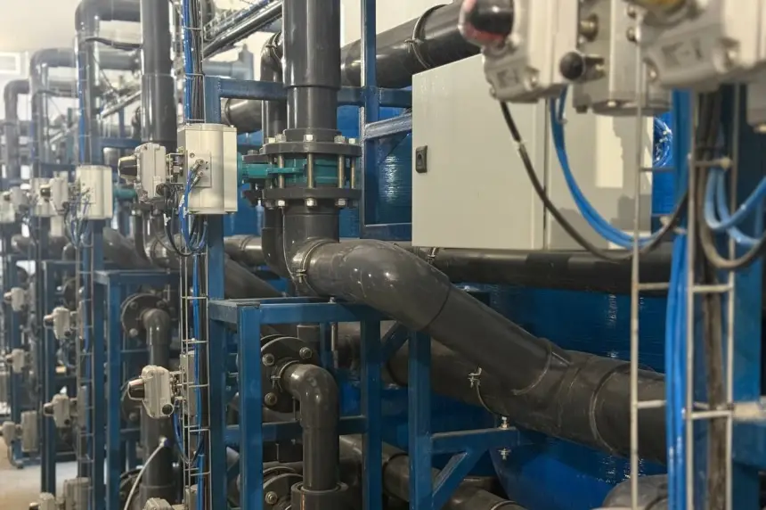 Слить воду и эвакуировать детей: в Белгороде экстренные меры из-за повреждений