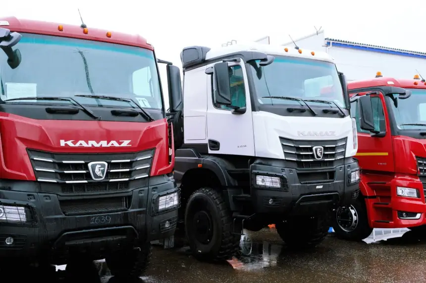 На черных номерах: «Камаз» фактически стал оборонным предприятием