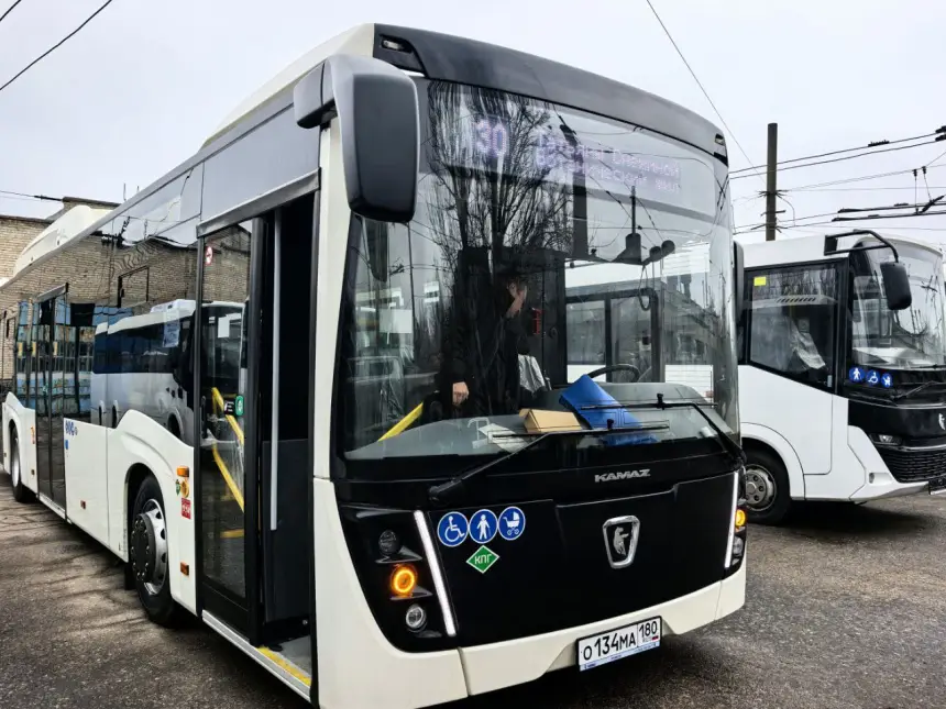 Новая Россия развивает транспортную сеть, печёт хлеб, строит заводы