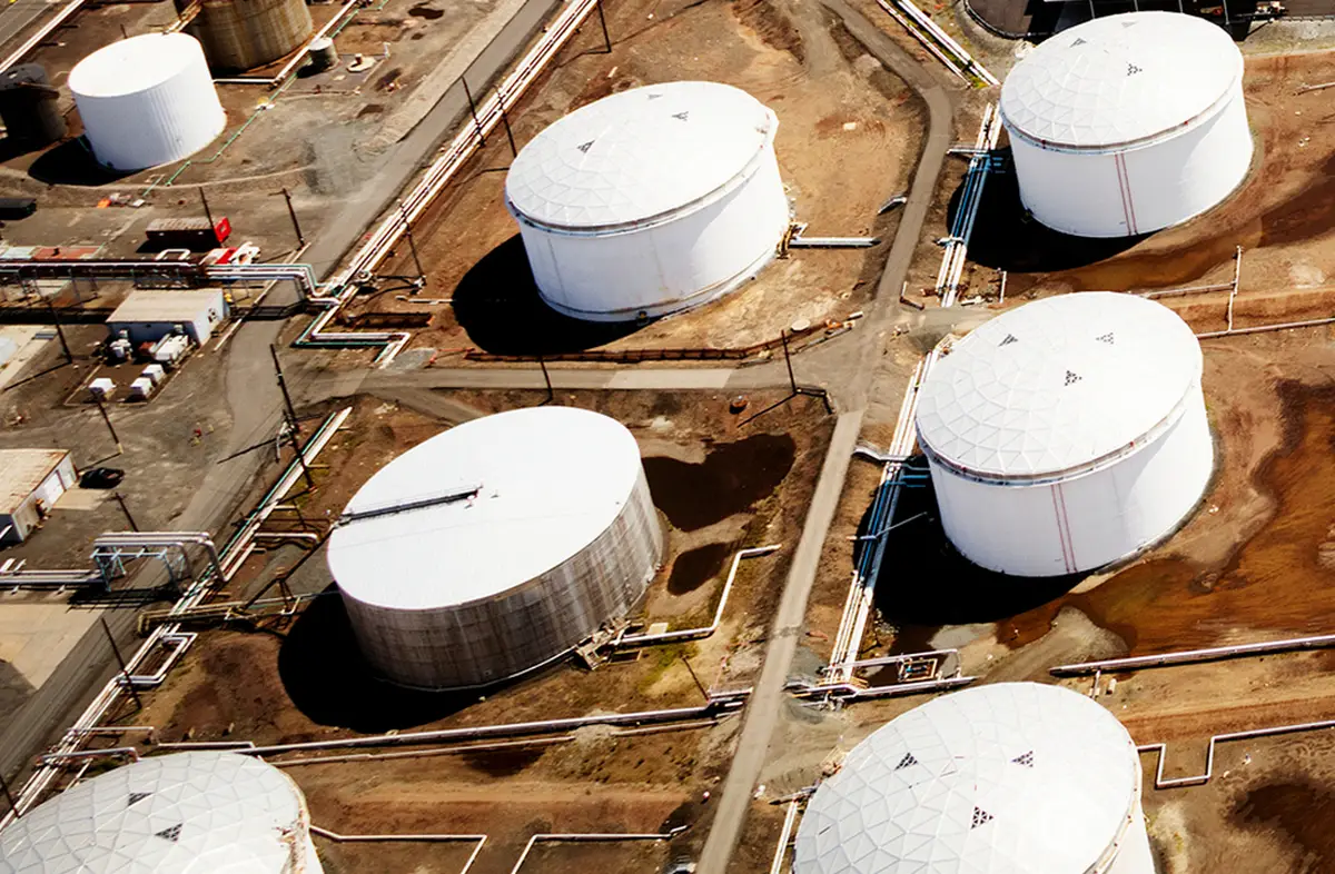 Выгодно даже при перепродаже: китайские гиганты бросились за нефтью РФ