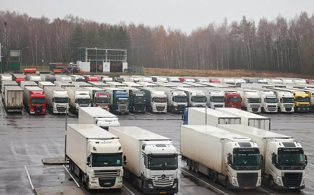 Лукашенко пожалел литовских перевозчиков: их фуры могут покинуть Беларусь